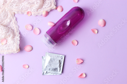 Fotografía an intimate lubricant on a pastel background