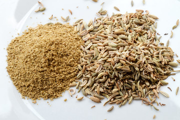 Canvas Print - Seeds and powder of the plant fennel