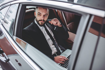 Sticker - Businessman in car