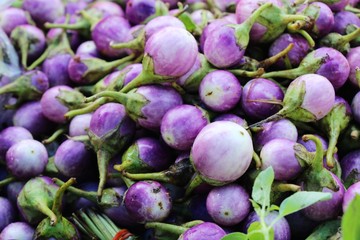 Canvas Print - Fresh eggplant purple organic in the market