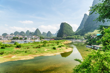 Poster - Beautiful view of the Li River and Yangshuo Town, China