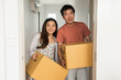 © Blanscape - Couple moving to new apartment room