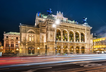 Poster - Vienna State Opera at night, Vienna, Austria.