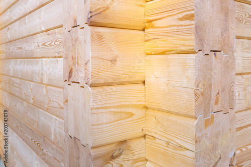 Angle Joint Of The Log Using A Special Wedge Shaped Notch With A