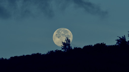 moon setting
