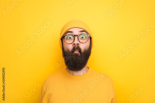 Fotografía Childish hipster making faces at camera