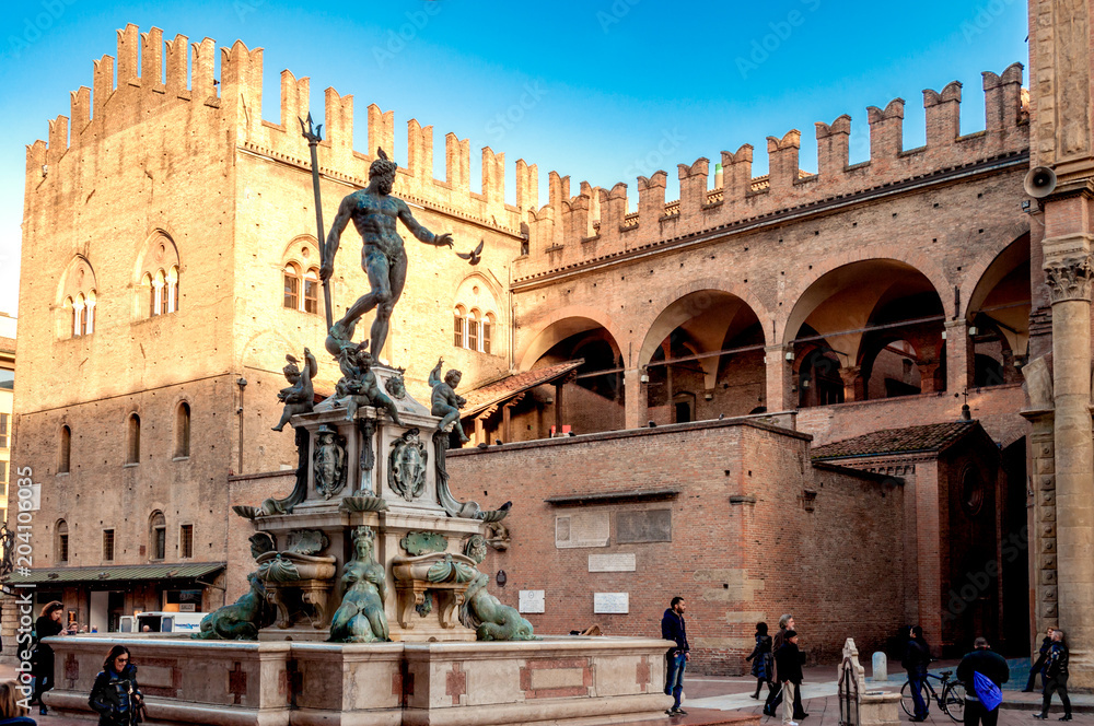 Neptune fountain in the Piazza Maggiore in Bologna, Italy - obrazy, fototapety, plakaty 