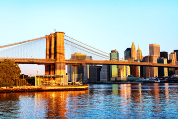 Poster - View of Manhattan bridge and Manhattan in New York, USA in the morning