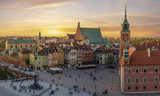 Fototapeta Miasto - Warsaw, Royal castle and old town at sunset