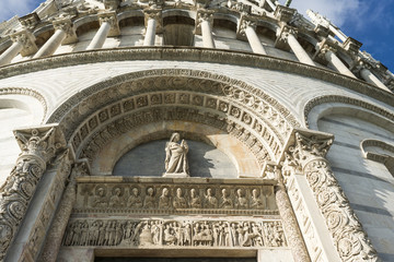 Wall Mural - Facade of the tower bell of the Cathedral of Pisa