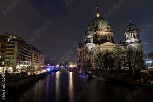 Zdjęcie XXL Katedra w Berlinie wieczorem