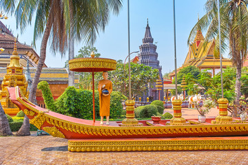 Wall Mural - Wat Preah Prom Rath beautiful temple in Siem Reap, Cambodia