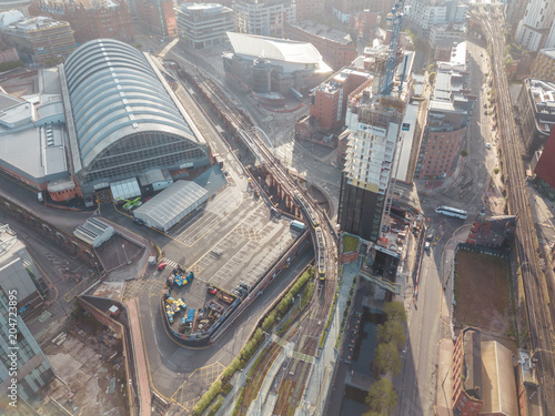 Fotografía Manchester City Centre Drone Aerial View Above Building Work Skyline Construction Blue Sky Summer Beetham Tower Deansgate