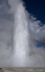 Wall Mural - Grand Geyser in Yellowstone National Park