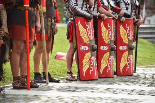 Cuadros en Lienzo Reenactment detail with roman soldiers uniforms