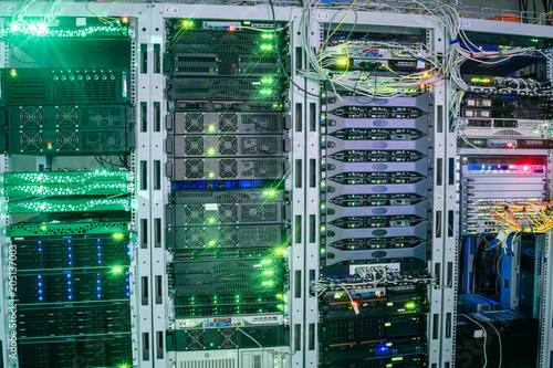 Fotografía Many equipment is installed in the server room of the data center
