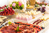 Fototapeta Krajobraz - Catering, bufet, ciastka i słodycze