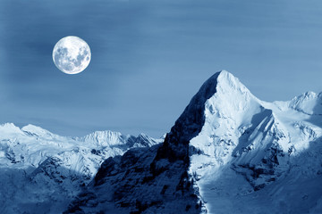 Vollmond am Eiger 