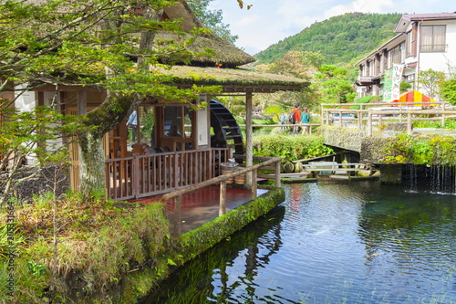 水車小屋のある風景 山梨県南都留郡忍野村忍野八海にて Photo Stock Adobe Stock 水車小屋のある風景 山梨県南都留郡忍野村忍野八海にて Photo Stock Adobe Stock