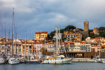 Canvas Print - Old Town Of Cannes City From Le Vieux Port