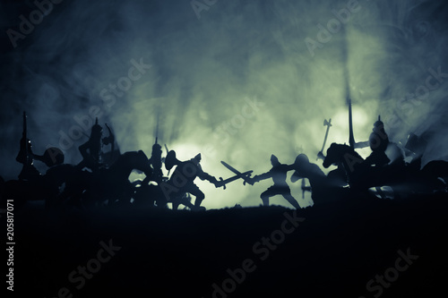 Fotografía Medieval battle scene with cavalry and infantry