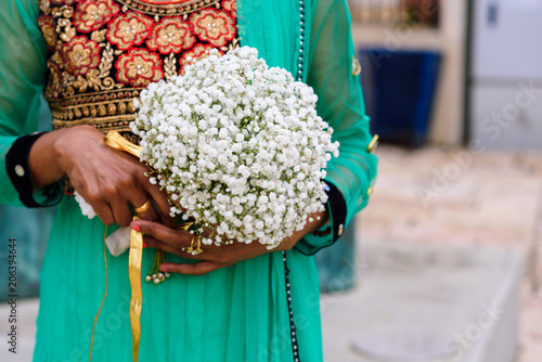 Details Of Traditional Indian Wedding Indian Bride Dressed In