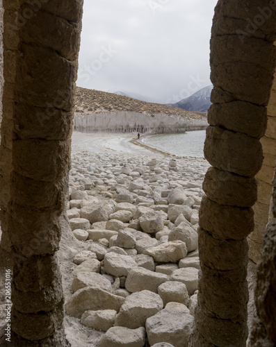 Stampe Crowley Columns are stunning and beautiful, created by volcanic rock
