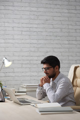 pensive entreprenur