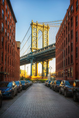 Fototapete - View on Manhattan bridge from washington street in Brooklyn