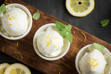 Wall Mural - Lemon Ice Cream