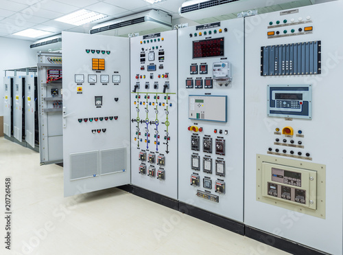 Cuadros en Lienzo Electrical switchgear,Industrial electrical switch panel at substation of power