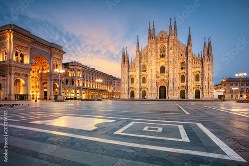 Obraz na plátne  Milan