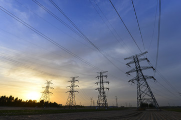 The power supply facilities of contour in the evening