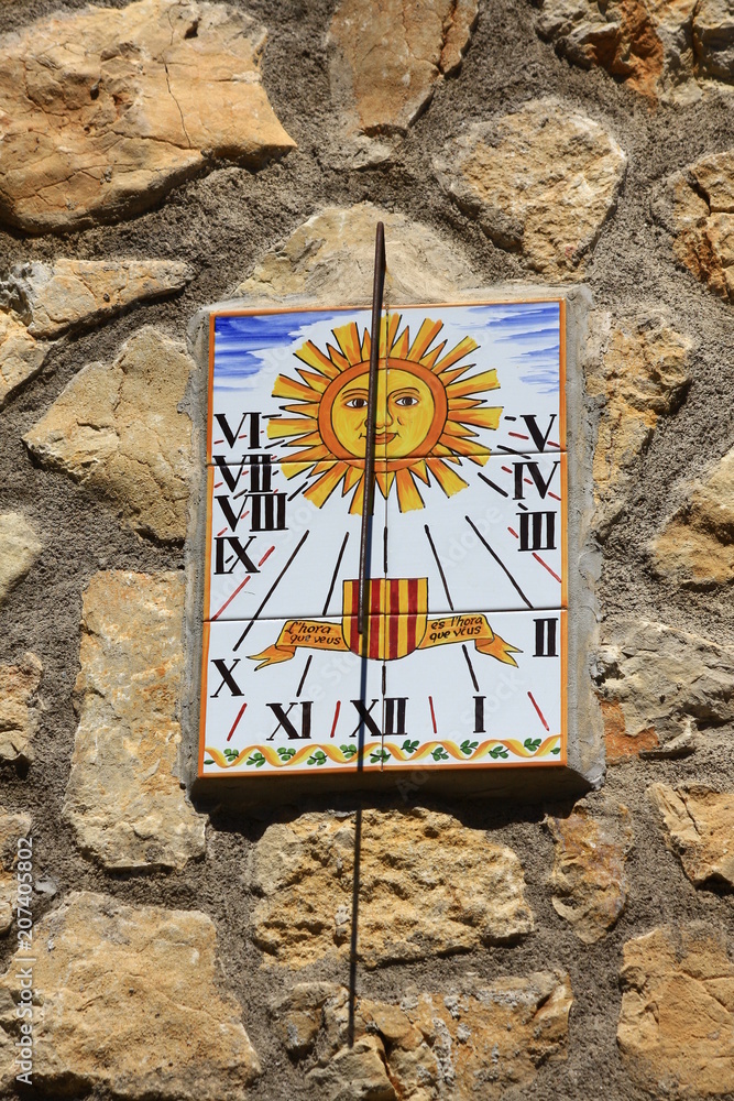 Foto the solar clock do Stock | Adobe Stock
