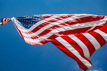 Poster - American Flag Blowing in the Wind