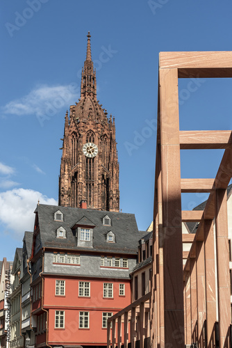 Rotes Haus Mit Kaiserdom In Der Neuen Altstadt Von Frankfurt Am