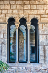 Canvas Print - Medieval gothic window, La Ribera district of Barcelona, Catalonia, Spain