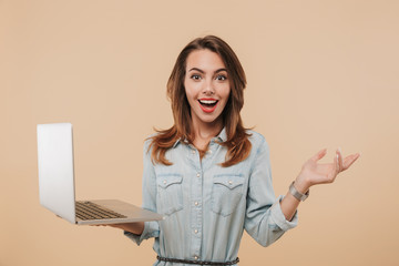 Sticker - Portrait of an excited young girl in summer clothes