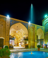 Canvas Print - The Bazaar alley behind the fountain, Kerman, Iran