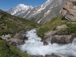 Alpy, Włochy, Alpy, Tour du Mont Blanc - wzdłuż  masywu Mont de la Saxe, widok z rzeką