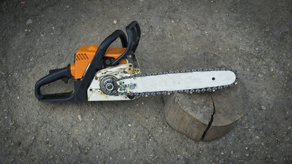 gasoline chain saw. woodworking. carpentry business. technical support.