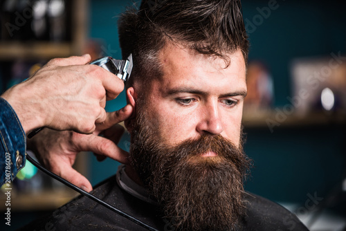hand clipper haircut