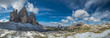 Drei Zinnen Panorama mit blauem Himmel und Sonne bei Neuschnee - Dolomiten
