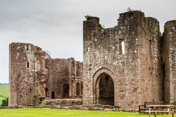 Wall Mural - The ruins of an ancient medival castle (Raglan Castle, Wales)