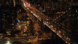 Fototapeta Miasto - AERIAL: Dense traffic on Williamsburg Bridge highway leading to Manhattan, NYC