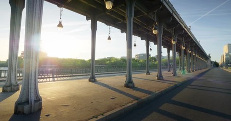 Poster - Eiffel Tower from Bir-Hakeim metal bridge in the morning, Paris, France