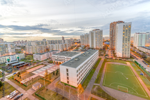 Zdjęcie XXL Widok z góry na bloki mieszkalne i ulice Moskwy
