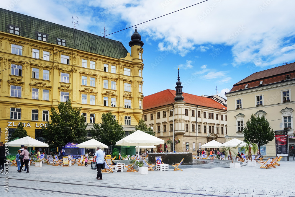 Obraz na płótnie BRNO, CZECH REPUBLIC - July 25, 2017: Street view of downtown in Brno, Czech Republic w salonie