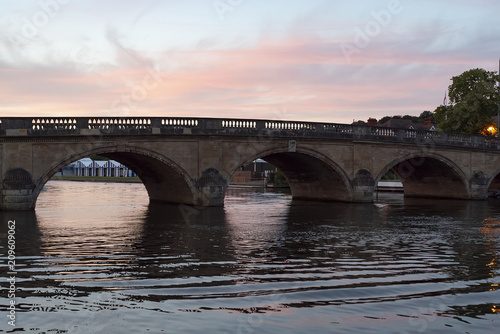 Fotografie, Obraz Twilight on the river at Henley-On-Thames in Oxfordshire