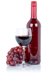 Fototapete - Wein Weinflasche Weinglas Flasche rot Glas Rotwein Weintrauben Alkohol Getränk freigestellt Freisteller
